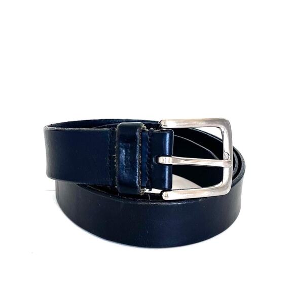 Fossil Classic Leather Mens Belt Size 40 Black Silver Buckle Work Minimalist - Picture 2 of 11